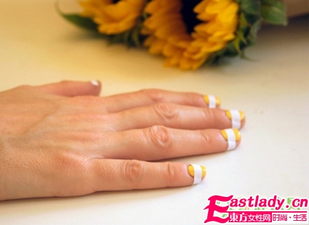教你DIY条纹玉米糖美甲