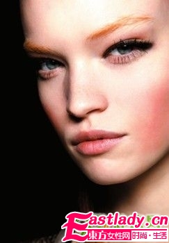 如何选择适合自己的腮红|如何选择适合自己的腮红