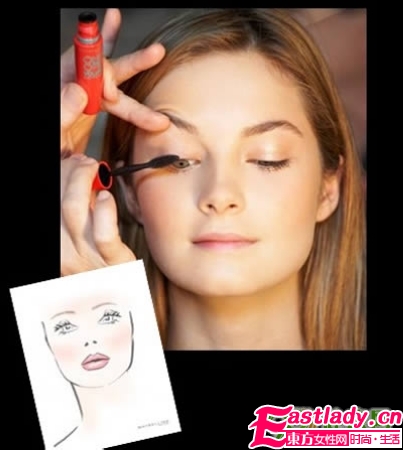 美宝莲裸妆怎么化