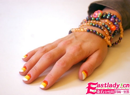 教你DIY条纹玉米糖美甲