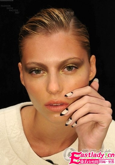 10款美甲全方案 指尖的时尚诱惑