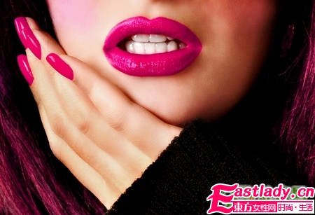 根据肤色选择指甲油