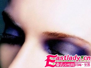 教你如何有技巧的用眼线液
