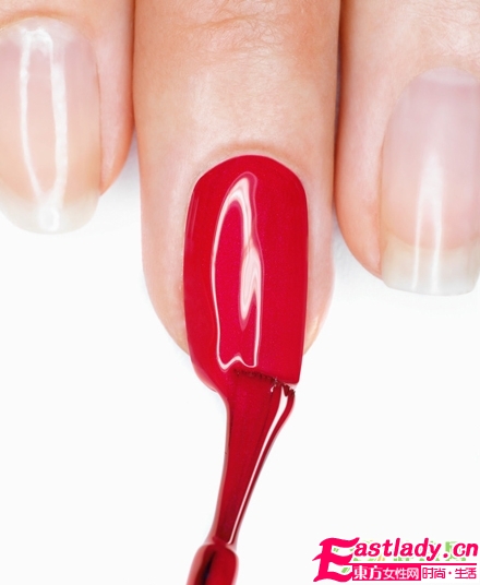 指甲护理 5招解决指甲泛黄