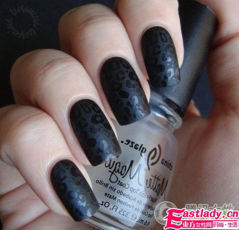 10款美甲全方案 指尖的时尚诱惑