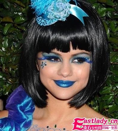 群星效仿 蓝精灵 俏美妆