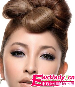 达人支招 09秋季最新时尚妆容