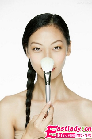 惊 这样化妆让你老8岁