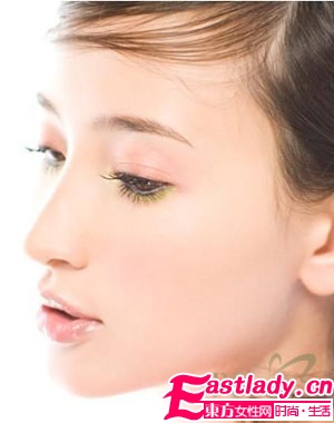 简单实用的眼部卸妆方法