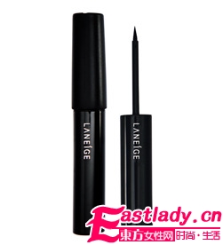 打造日系棕色系眼妆+蓬松大波浪