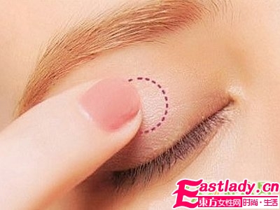 简单6步眼妆画法 让你瞬间变身混血美人