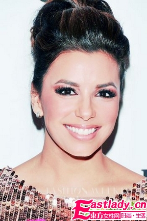 女星演绎今冬15款大地色眼妆