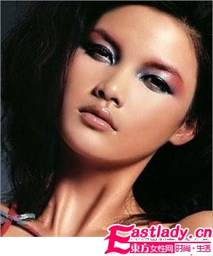 2011年5款烟熏妆的画法 让你变得更加上镜