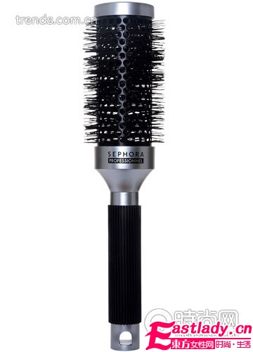 打造日系棕色系眼妆+蓬松大波浪