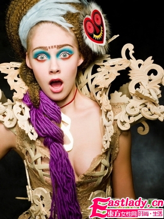 撞色眼影 制造过度自然感觉