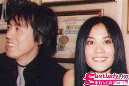 天后王菲 从青葱到成熟妆容进化史