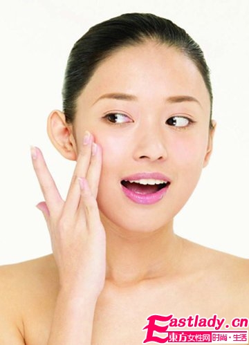 赖床美女来支招 5分钟搞定上班妆