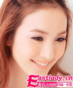 如何画漂亮眼妆装靓情人节