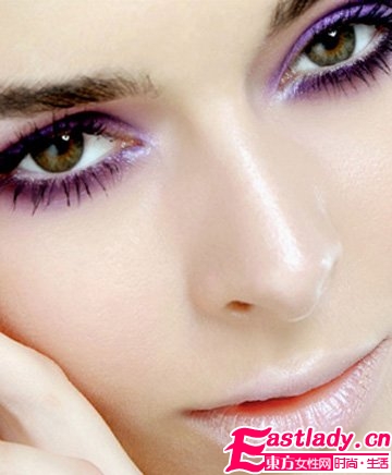 赖床美女来支招 5分钟搞定上班妆