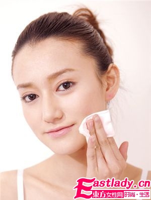 化妆水是固定用一种好 还是经常换好