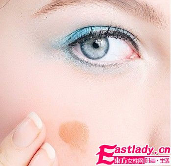 3种不同质地腮红上妆技巧