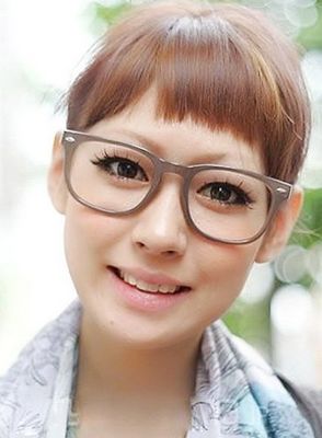 小家碧玉式彩妆 淡淡的妆容独有的妩媚