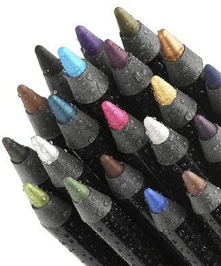 粉嫩双颊 可爱妆品打造街拍妆容