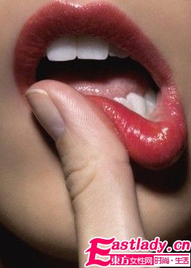 摆脱脱妆大困扰 2分钟魅力重现