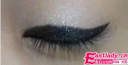 蝌蚪眼妆 圆单眼皮MM瞬间放大梦想