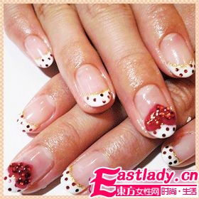 不败的经典 美甲也有圆点控