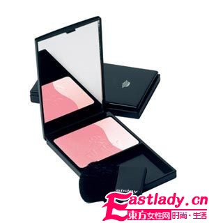 7款受追捧渐变腮红 刷出剔透苹果