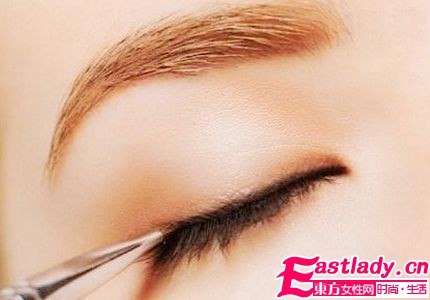 浅浅小幸福 6步[妆]出透气森林系