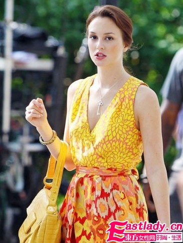 上东区新街拍 绯闻少女靓眼女孩妆