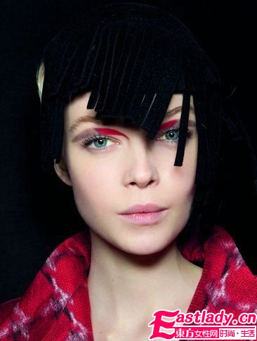 秋冬T台美妆新势力 惹火惊艳闪耀秀场