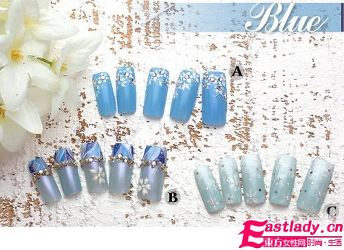 热恋纯情美甲 温柔女生如花绽放