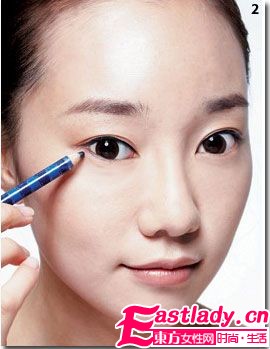 小眼瞬间无限大 4个眼线小技巧