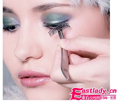 麻豆示范 [妆]出寒冬日系新派烟熏