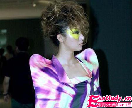 新专辑大玩复古 尚雯婕[妆]GAGA