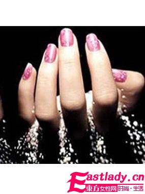 寒冬柔情 5款冬日最IN暖心美甲