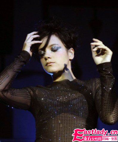 惊艳又潮流 明星示范9款抢眼派对妆