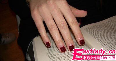 半月形美甲DIY 简约混搭大牌范