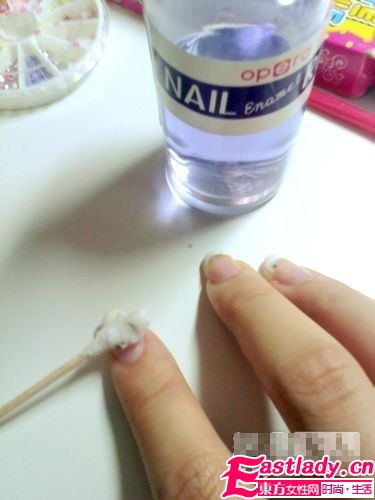 美甲达人手把手教你百搭法式美甲