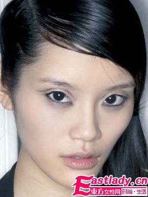 唇红齿白 彰显十足东方[女人味]