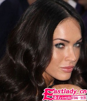 性感女神Megan Fox教你11堂美妆课(组图)