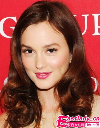 秋冬吹气梦幻风 女星回归甜美范