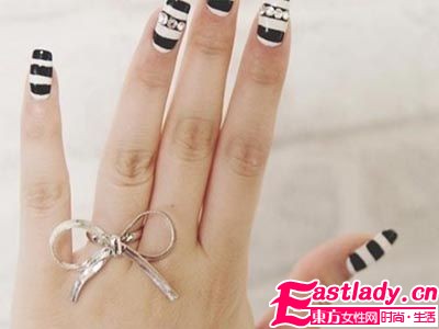 初秋新色美甲 独一无二的指尖风情