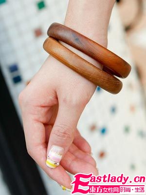 纯美美甲燃情指尖 挥别暗淡深秋