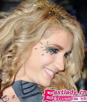 慵懒魅力 明星示范万圣节彩妆灵感(组图)