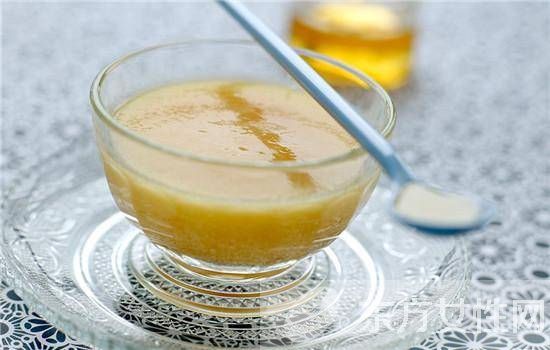 五款香蕉面膜DIY 保湿滋润还祛痘