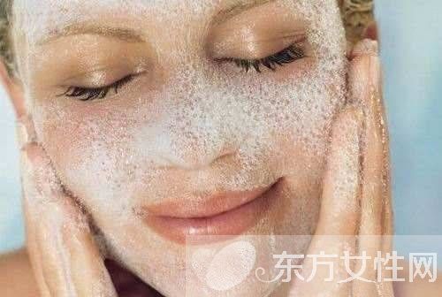 脸部肌肤毛孔粗大怎么办 三大实用对策要拿好